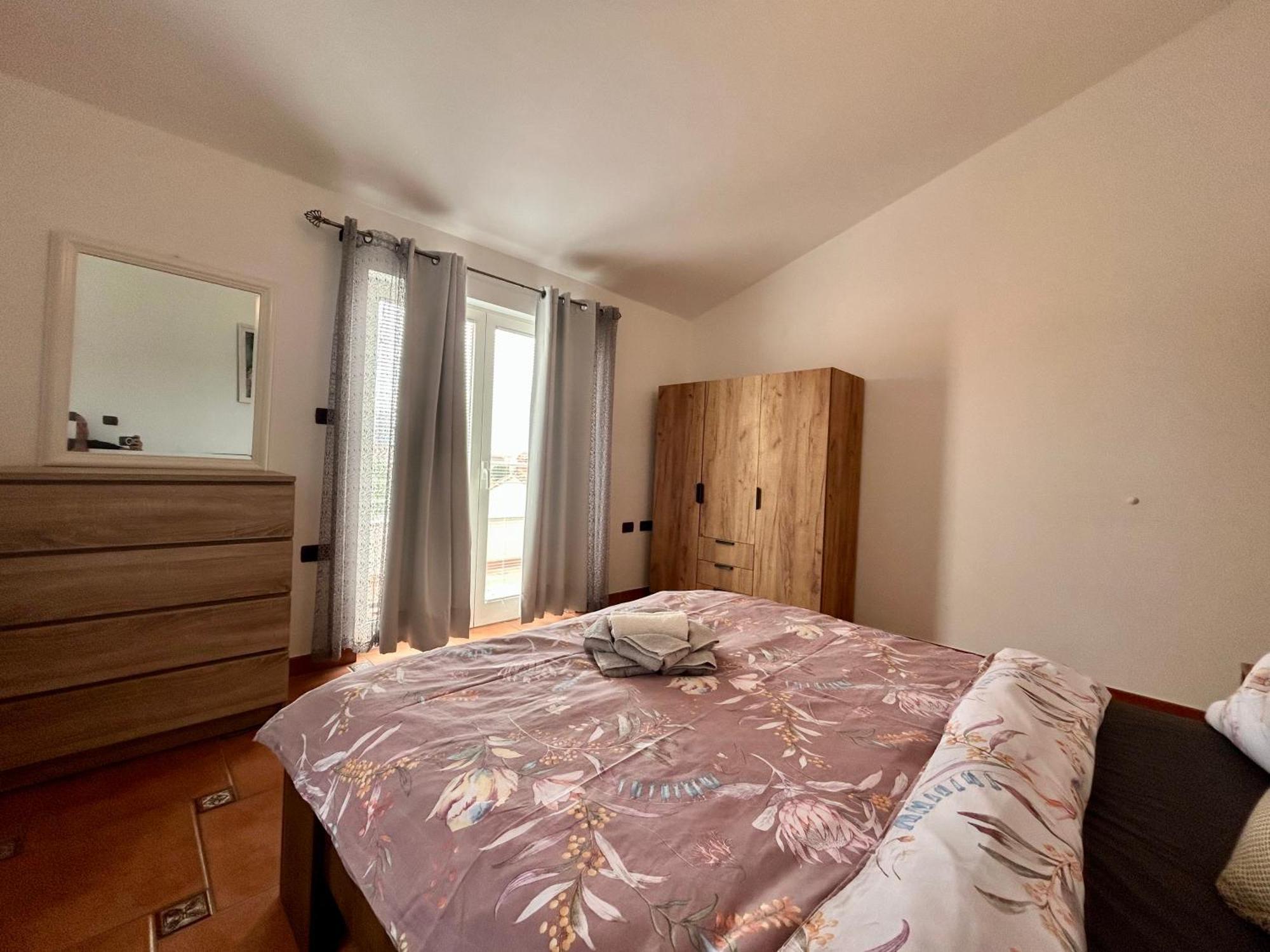 Guest House Casa Mia - Rooms & Apartments Ровинь Экстерьер фото